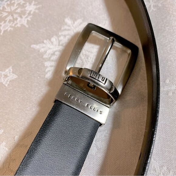 Perry Ellis Belt Reversible Black Brown Leather 34/85 Excellent - Picture 3 of 3